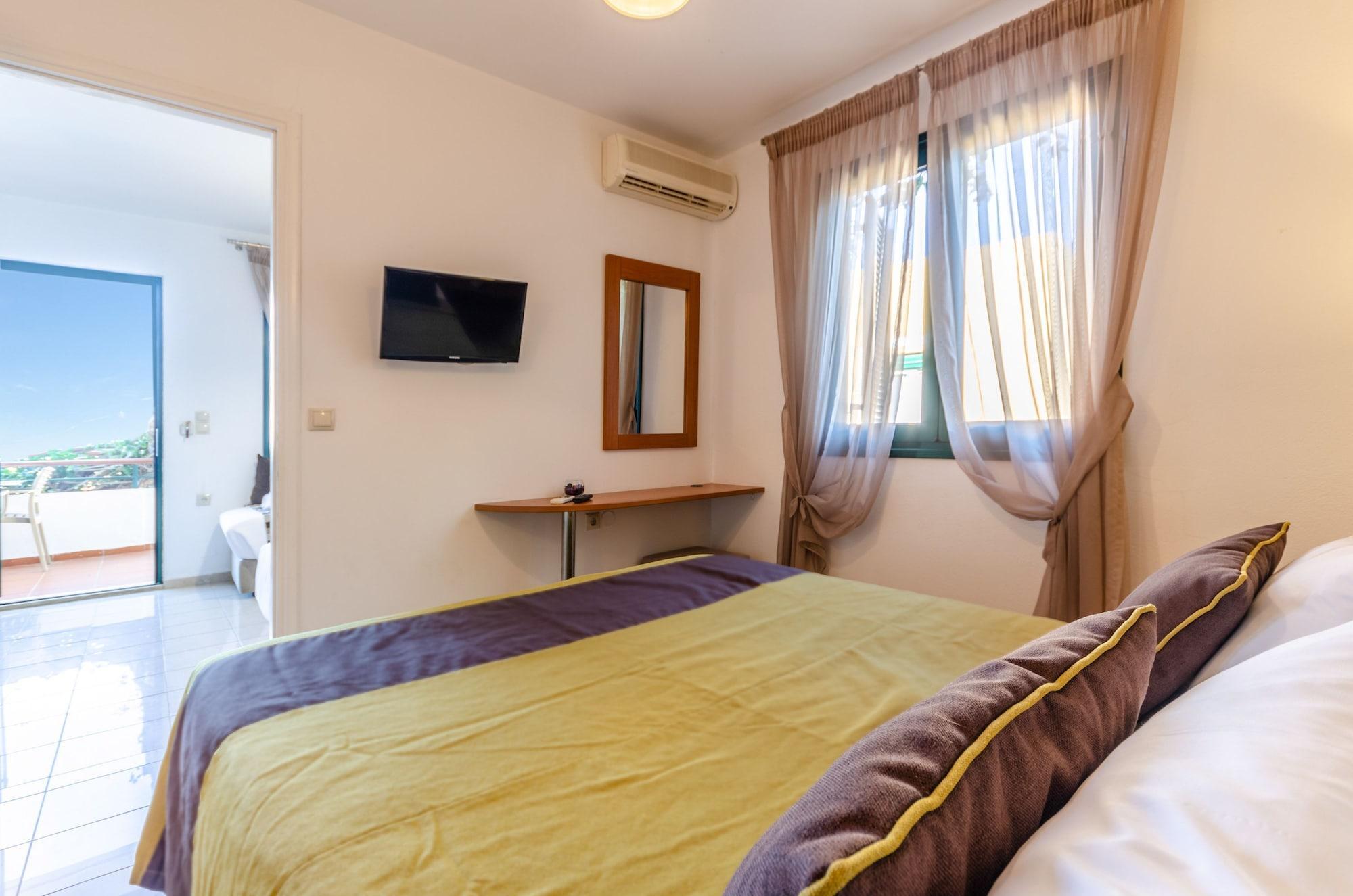 Pela Mare Hotel Агия-Пелагия  Экстерьер фото